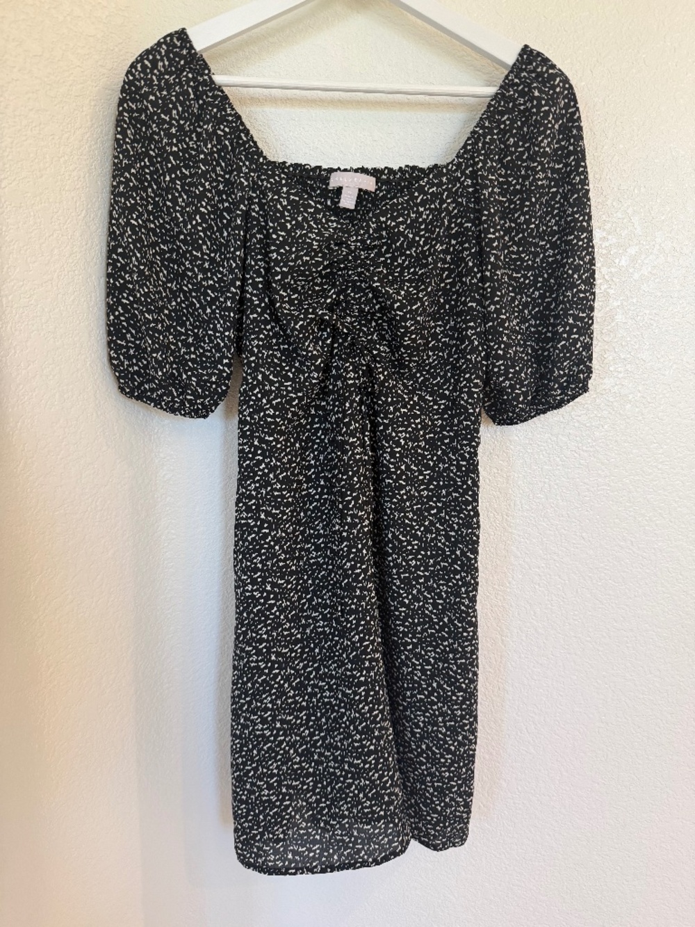 Chelsea28 Black and White  Printed Puff Sleeve Mini Dress Size XS